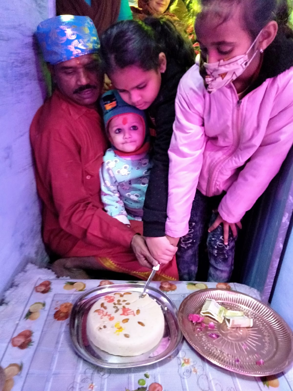 धूमधाम से मनाया साई बाबा का स्थापना दिवस – श्रृंगार, अभिषेक उपरांत किए छप्पन भोग अर्पित