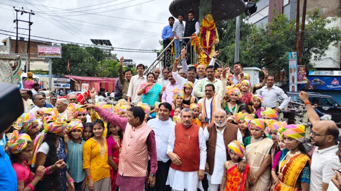 लौह पुरुष सरदार वल्लभभाई पटेल जी की 150वीं जयंती पर भव्य शोभायात्रा एवं विचार गोष्ठी का आयोजन