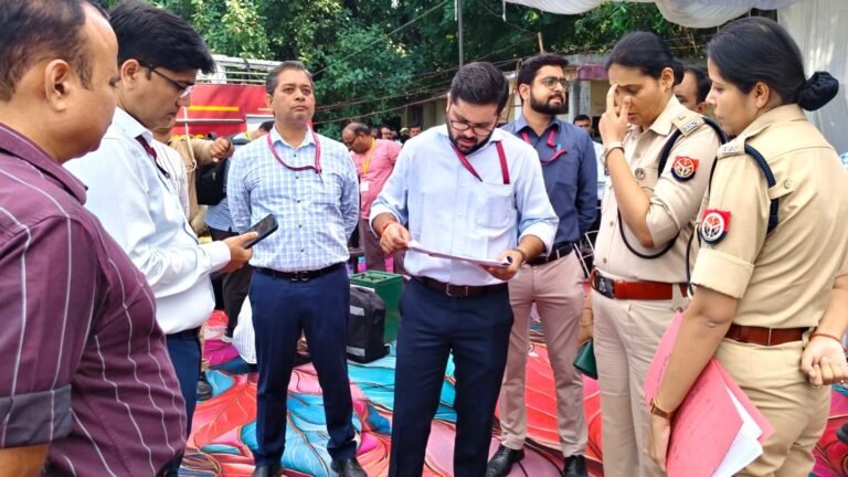 झांसी-इलाहाबाद खण्ड स्नातक निर्वाचन क्षेत्र के द्विवार्षिक निर्वाचन -2026 को सकुशल संपन्न कराए जाने के लिए पोलिंग पार्टी रवाना, जिला निर्वाचन अधिकारी ने दी शुभकामनाएं बीकेडी कॉलेज से रवाना हुई पोलिंग पार्टी, 25220 स्नातक मतदाता करेंगे मताधिकार का प्रयोग