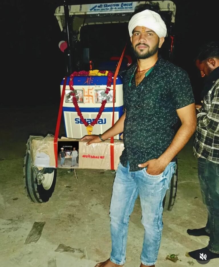खेत पर काम कर रहे दो भाइयों को लगा हाइटेंशन लाइन से लगा करंट, एक की मौत