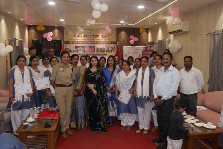 कौशल विकास प्रशिक्षण प्राप्त अभ्यर्थियों को प्रमाण-पत्र वितरित किया गया